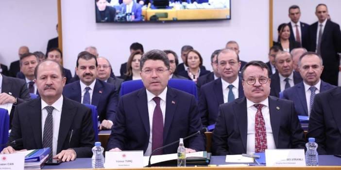 Bütçe komisyonunda 'Beyaz Toros' tartışması: CHP’li vekillerden Bakan Tunç’a sert tepki