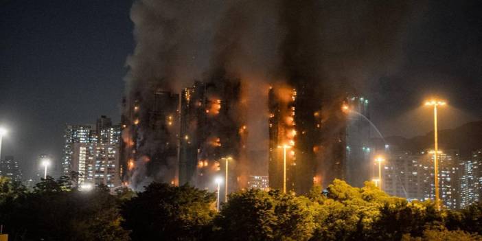151 kişi ölmüştü: Hong Kong'daki yangın faciasına 'cinayet' tutuklamaları