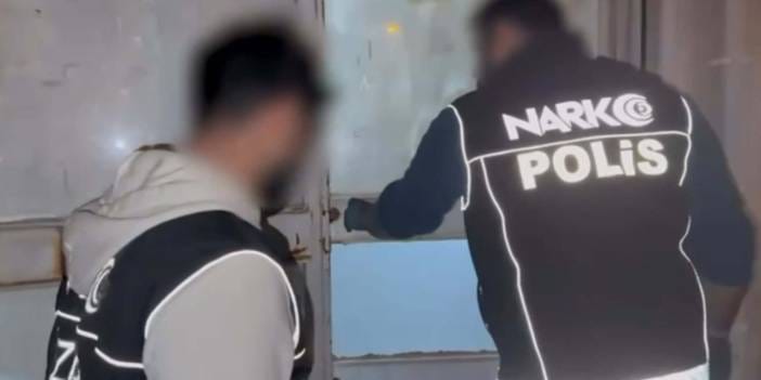 İzmir'de 2 milyon 309 bin 774 sentetik hap ele geçirildi