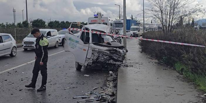 Sancaktepe'de hafriyat kamyonuyla çarpışan kamyonet sürücüsü hayatını kaybetti