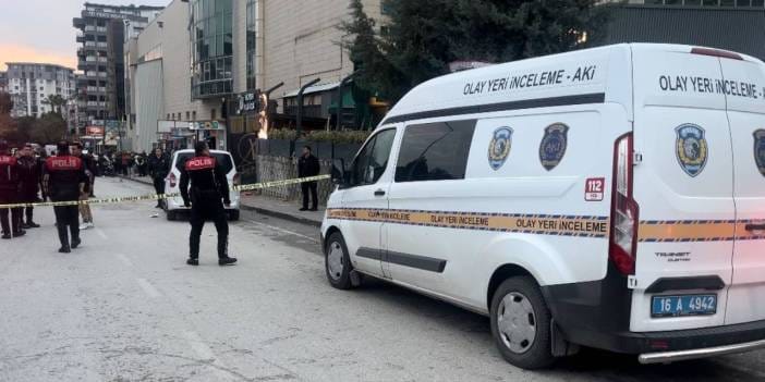 Restoranda servis krizi! 6 kişi silahla vuruldu