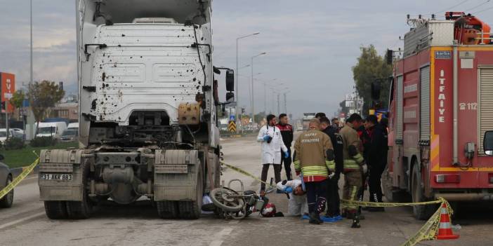Hatay'da feci kaza! TIR'la çarpışan motosikletteki anne ve 2 aylık bebeği hayatını kaybetti