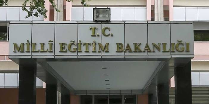 MEB'in Atatürksüz karne hamlesine öğretmenlerden cevap: Ata'yı kendileri eklediler