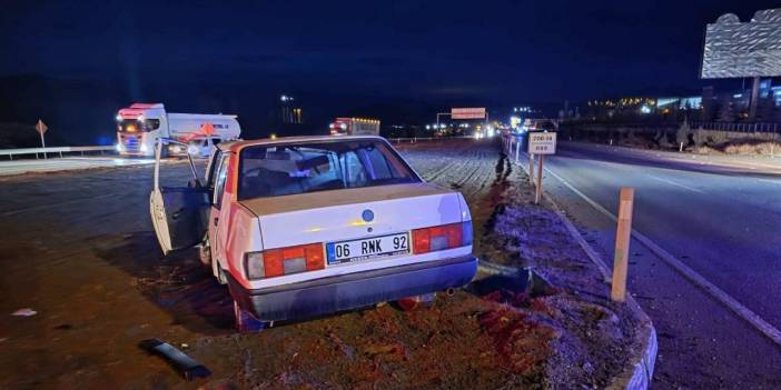 Kırıkkale'de can pazarı: 2 otomobil çarpıştı