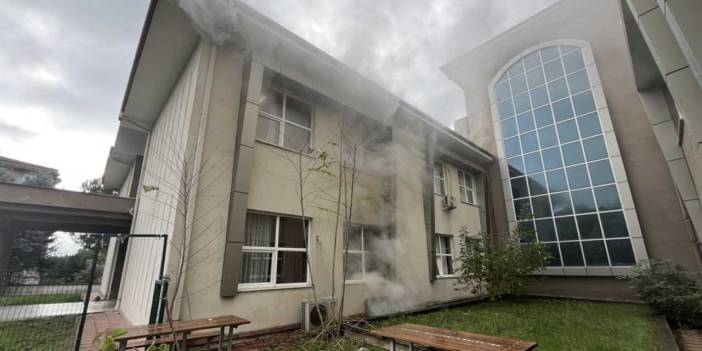 Okuldan alevler yükseldi: Veliler okula koştu