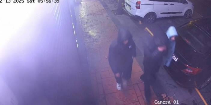 Beylikdüzü’nde dakikalar içinde 3 iş yerini soyan çocuk hırsızlar kamerada
