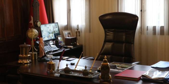 İşte dinleme cihazı çıkan MHP'li Yazıcıoğlu'nun makam odası!