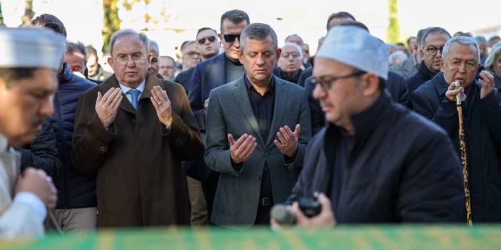 Özgür Özel ve Durbay ailesi taziyeleri kabul etti