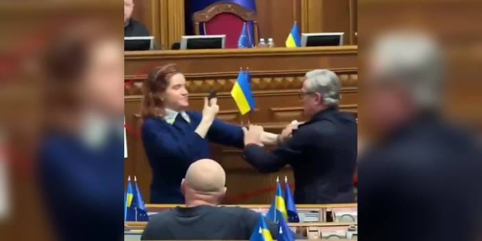 Ukrayna meclisinde gerginlik: Kadın vekile saldırdı
