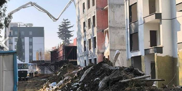 Hataylı depremzededen Bakan Kurum'a rezerv alan tepkisi: Kimle oturdunuz o masaya?