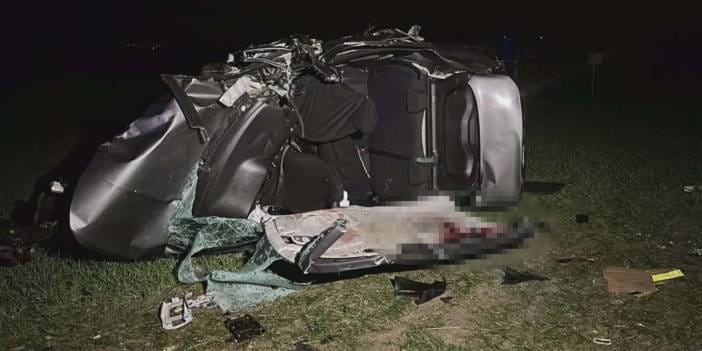 Gece yarısı katliam gibi kaza: 5 ölü!