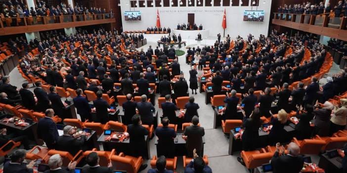 Bunlar da vatandaşın vekillerden istekleri: Çalışma saatlerinden açık alanda sigara içmeye...