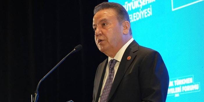 Muhittin Böcek hemşehrilerine seslendi: Karanlığın en koyu anı şafağa en yakın zamandır