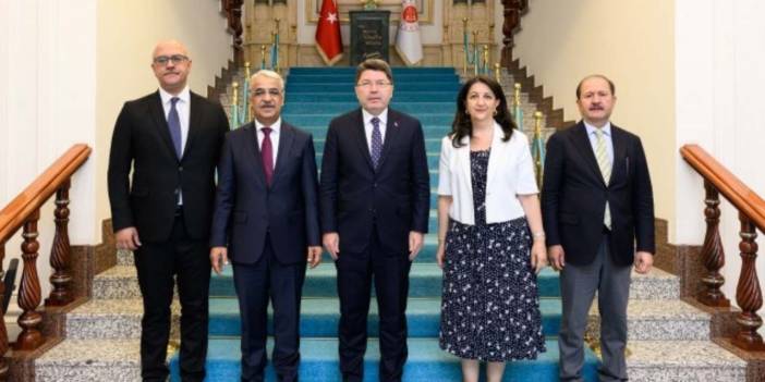 Son dakika | DEM İmralı Heyeti'nden Adalet Bakanı Tunç'a ziyaret