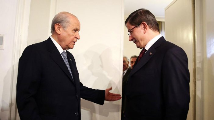 Bahçeli ve Davutoğlu arasında 'gizli' görüşme