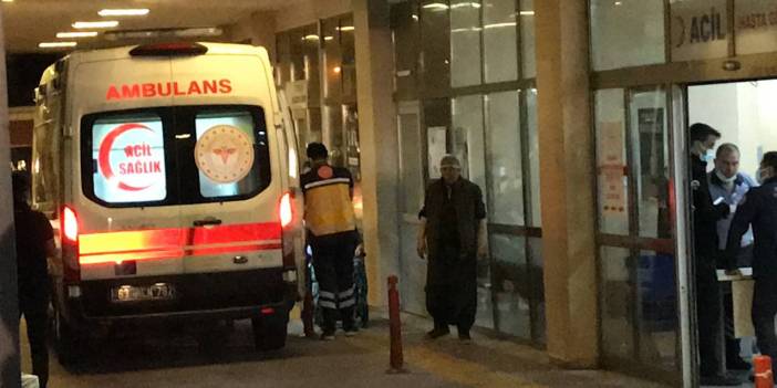 Kurye sipariş götürdüğü 2 kardeşi bıçakladı