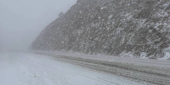 Sivas'ta 136 köy yolu kar nedeniyle ulaşıma kapandı