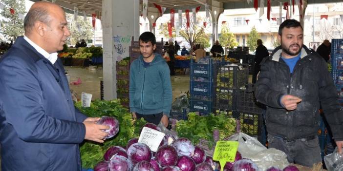 Yoksulluğun fotoğrafı Gaziantep'te çekildi: Bir lahanayı 3 kişi bölüşüyor