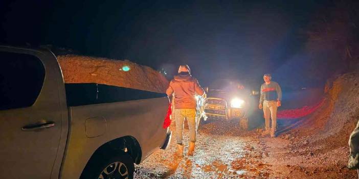 Kardan kapanan 5 köy yolu ulaşıma açıldı