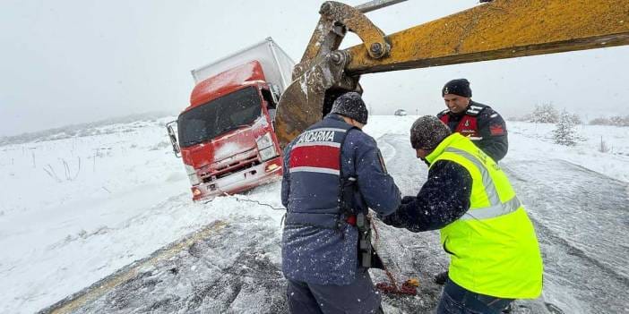 Yola çıkacaklar dikkat! Valilikten sürücülere kritik uyarı
