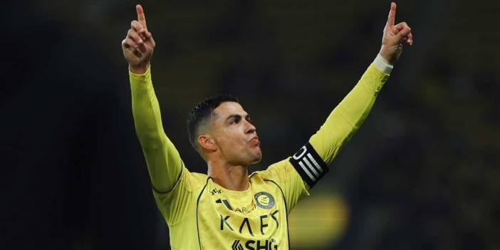 TRT'den müjde: Liderin maçı şifresiz kanalda