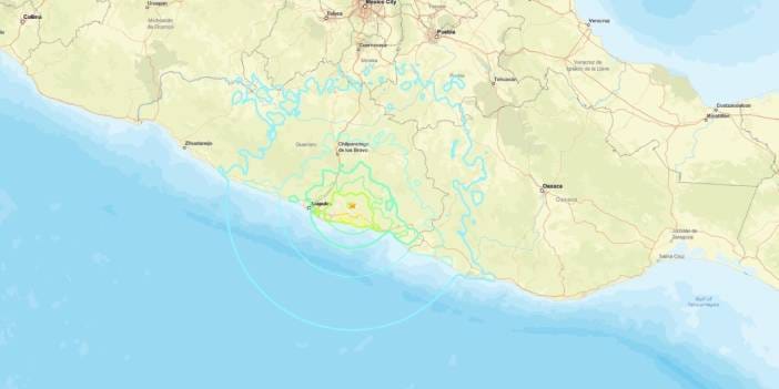Meksika beşik gibi sallandı! Devlet başkanının basın toplantısı yarıda kesildi
