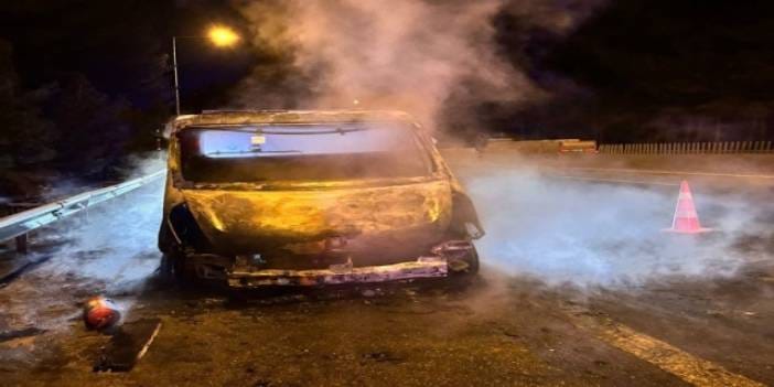 Adana'da seyir halindeki çekici bir anda alev aldı