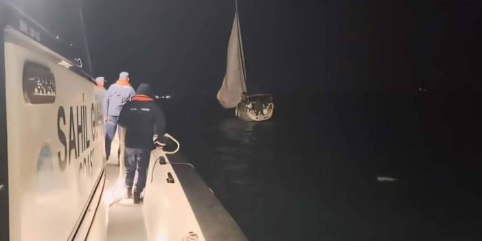Çanakkale boğazında sürüklenen teknedeki iki kişi kurtarıldı