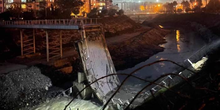 Hatay'da Asi Nehri üzerindeki bir köprü çöktü