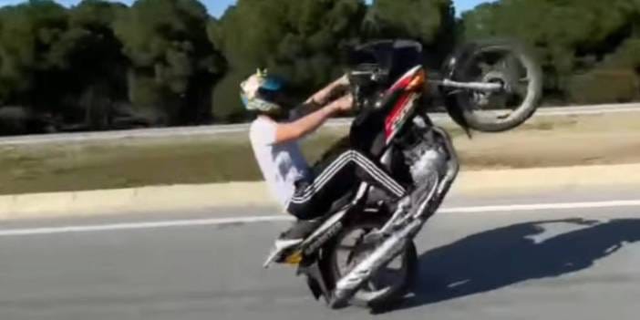 Akrobatik motosiklet şovu pahalıya patladı: Sürücüye ceza!
