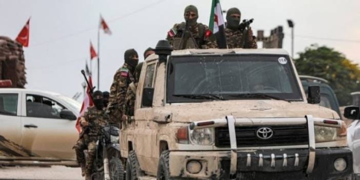 Anlaşma iddiaları gündemdeyken... HTŞ ve SDG/YPG'den karşılıklı saldırı suçlamaları