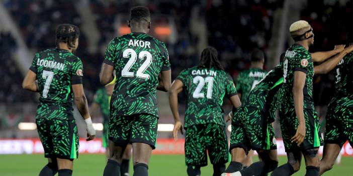 Osimhen tartışıp maçtan çıktı: Hocasından ilk açıklama geldi