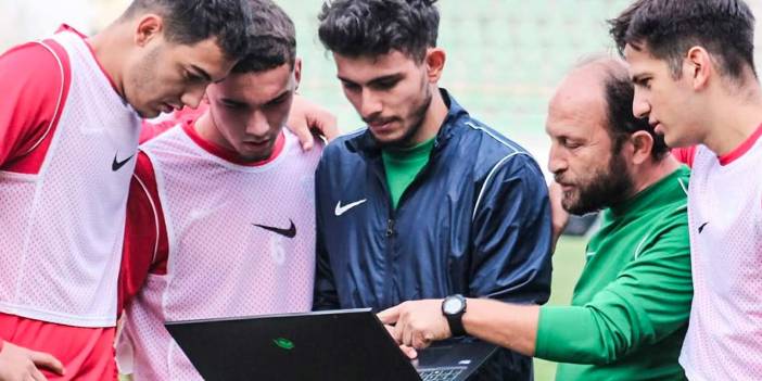 2 Lig'e çıkacakken topluca istifa ettiler