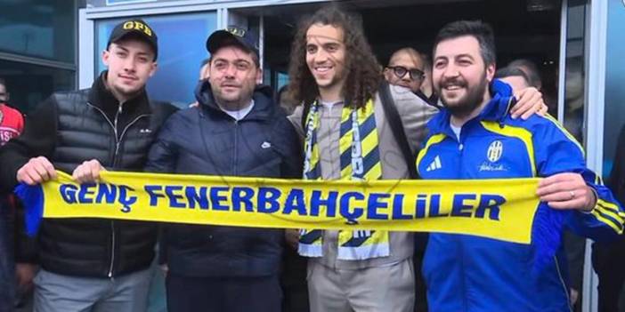 Guendouzi İstanbul'a geldi: İnişi olay oldu, yer yerinden oynadı