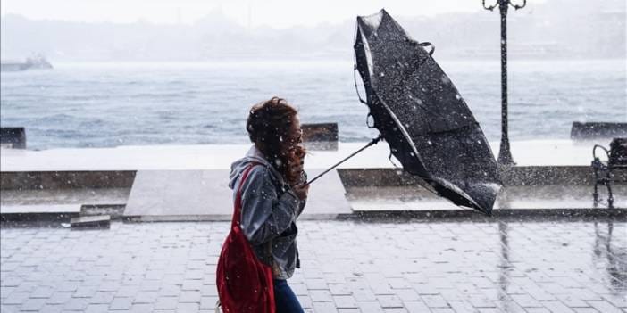 Eğitime fırtına engeli: Darıca'da okullar tatil edildi