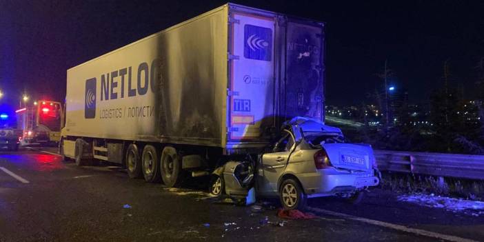 Ankara'da feci kaza! TIR'a arkadan çarpan sürücü olay yerinde can verdi
