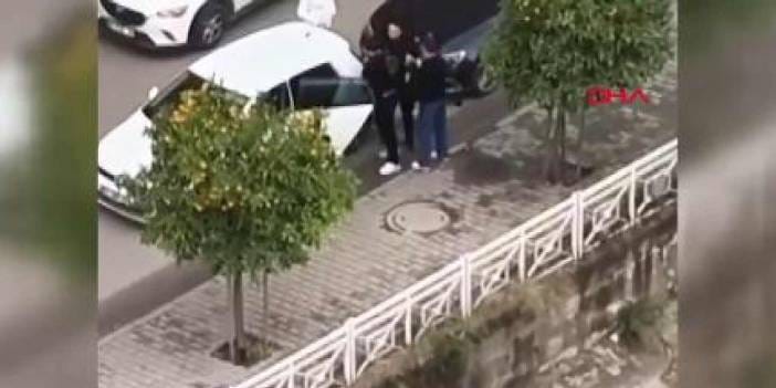 Boşanma sürecindeki erkek dehşet saçtı: Otomobile çarpıp kadını dövdü