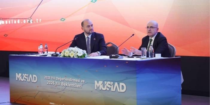 MÜSİAD Başkanı, Mehmet Şimşek'e bakarak ekonomiyi eleştirdi