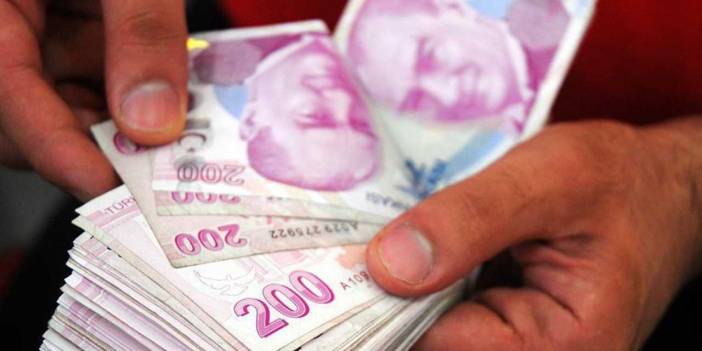 Emekli ve asgari ücretliye büyük zammı açıkladı: AKP'li isim net konuştu