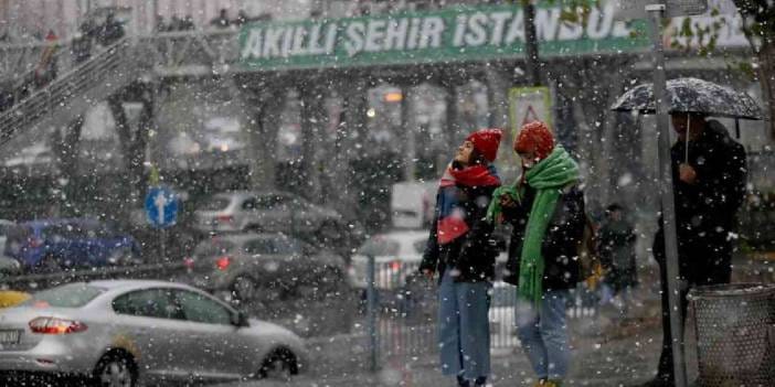 AKOM'dan İstanbul'a kar alarmı: 2 gün yağacak