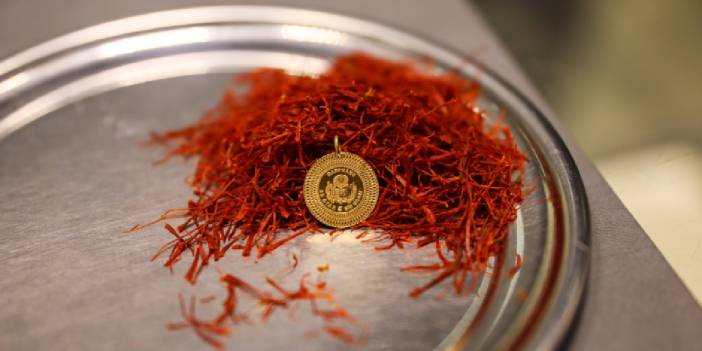 Dünyanın en pahalı baharatını boyayıp satıyorlar