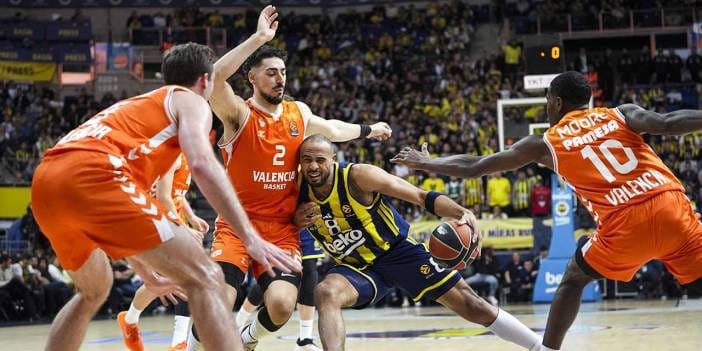 Fenerbahçe Beko Valencia'yı devirdi