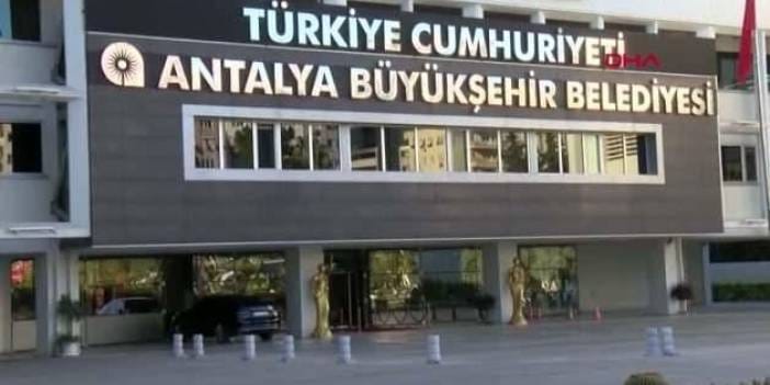 Antalya Büyükşehir Belediyesi'ne yeni dalga operasyonda 14 kişi adliyede