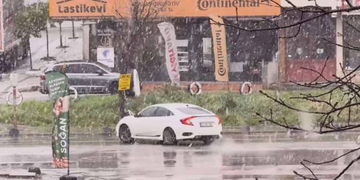İstanbul'da karla karışık yağmur etkili oluyor!