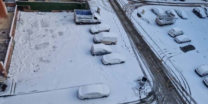 Diyarbakır'da kar nedeniyle uçuşlar iptal edildi