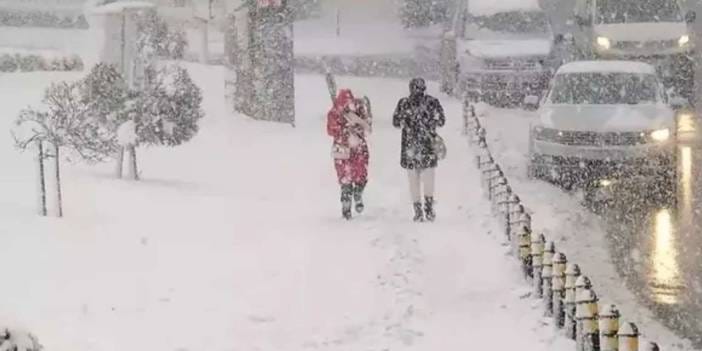 İstanbul'da kar yağışı nedeniyle 378 ihbar yapıldı!