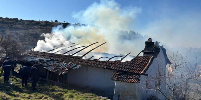 Uşak'ta yangın faciası! 87 yaşındaki adam hayatını kaybetti