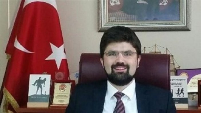 Bir yandaş genel müdür daha istifa etti