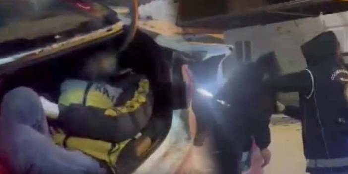 Polis şüphelenip durdurdu: Taksi bagajından kaçak göçmen çıktı