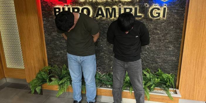Son dakika | Çöp konteynerinde ceset bulunmuştu: Şüpheliler yurt dışına kaçarken yakalandı